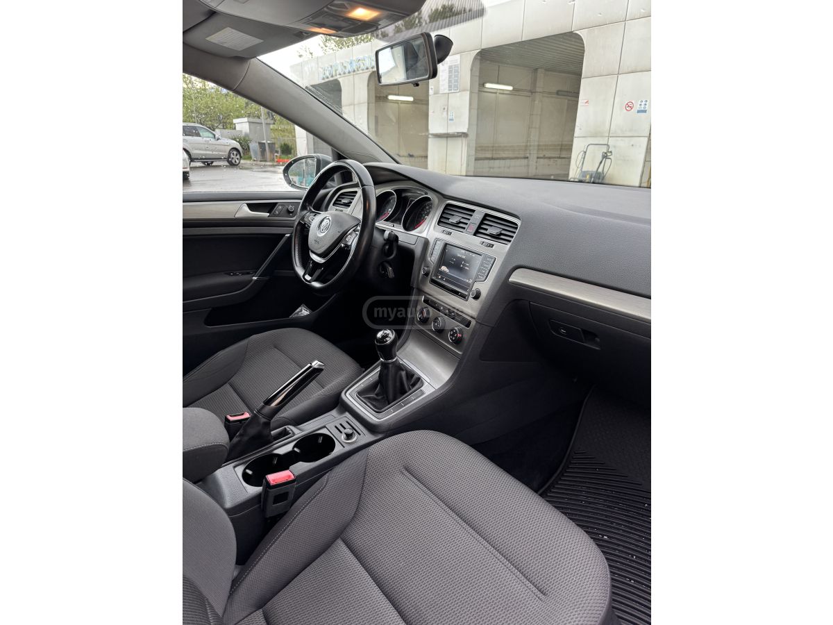 Volkswagen Golf - фото 7