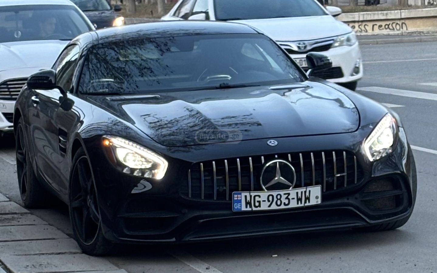 Mercedes-Benz AMG GT - фото 3