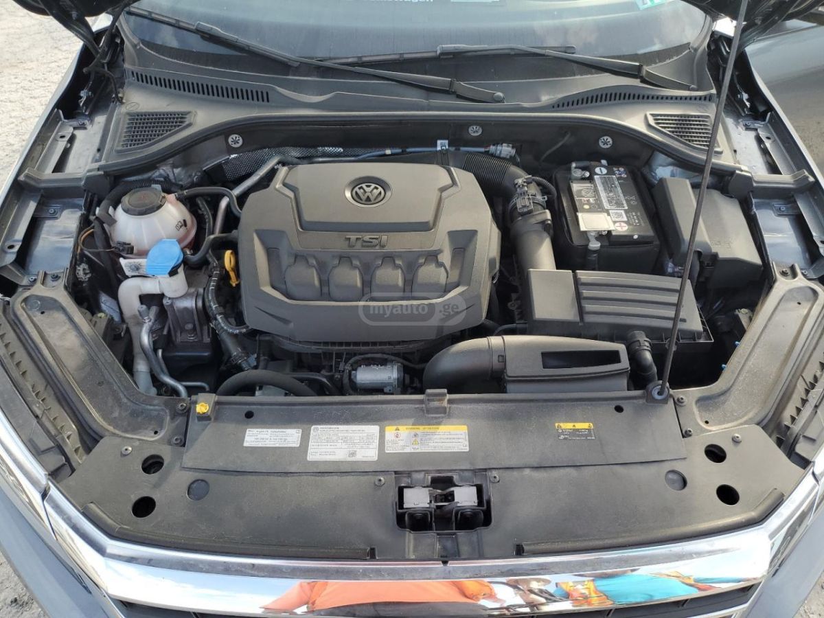 Volkswagen Passat 2022 — миниатюра 10