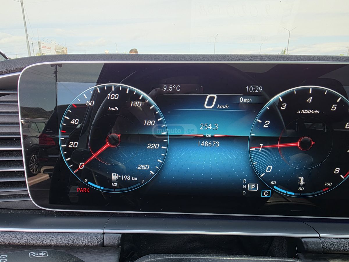 Mercedes-Benz GLE 350 - фото 11