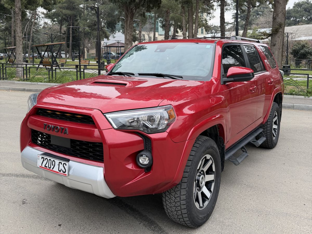 Toyota 4Runner - фото 1