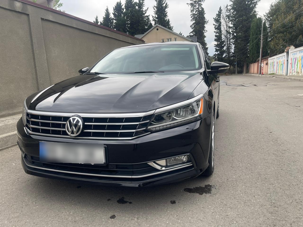 Volkswagen Passat - фото 1
