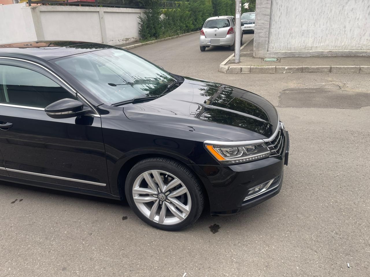 Volkswagen Passat - фото 3