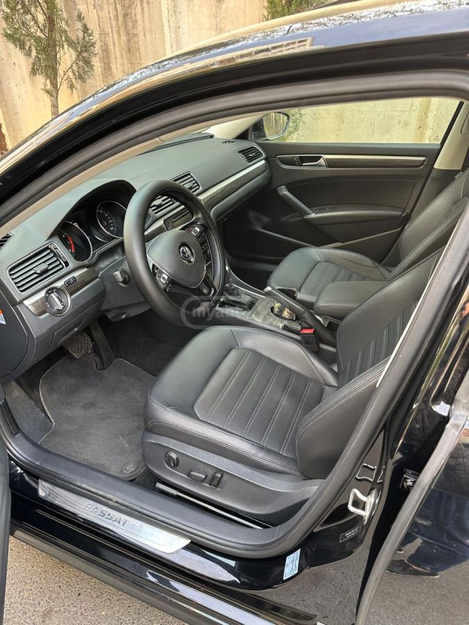Volkswagen Passat - фото 8
