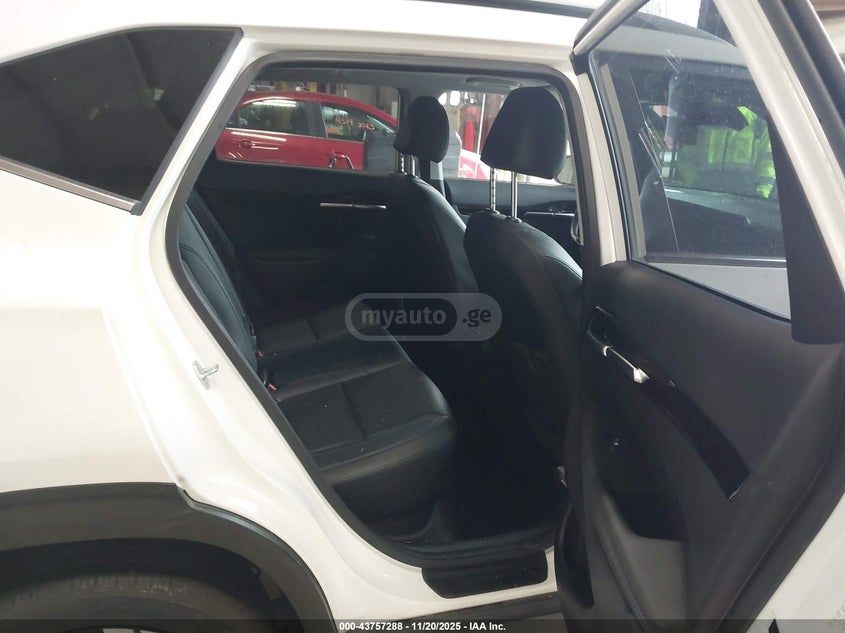 Kia Seltos - фото 8