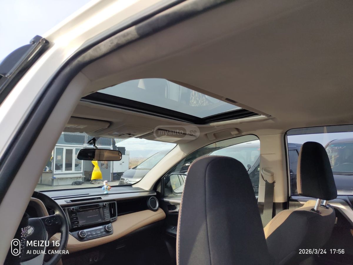 Toyota RAV 4 - фото 9