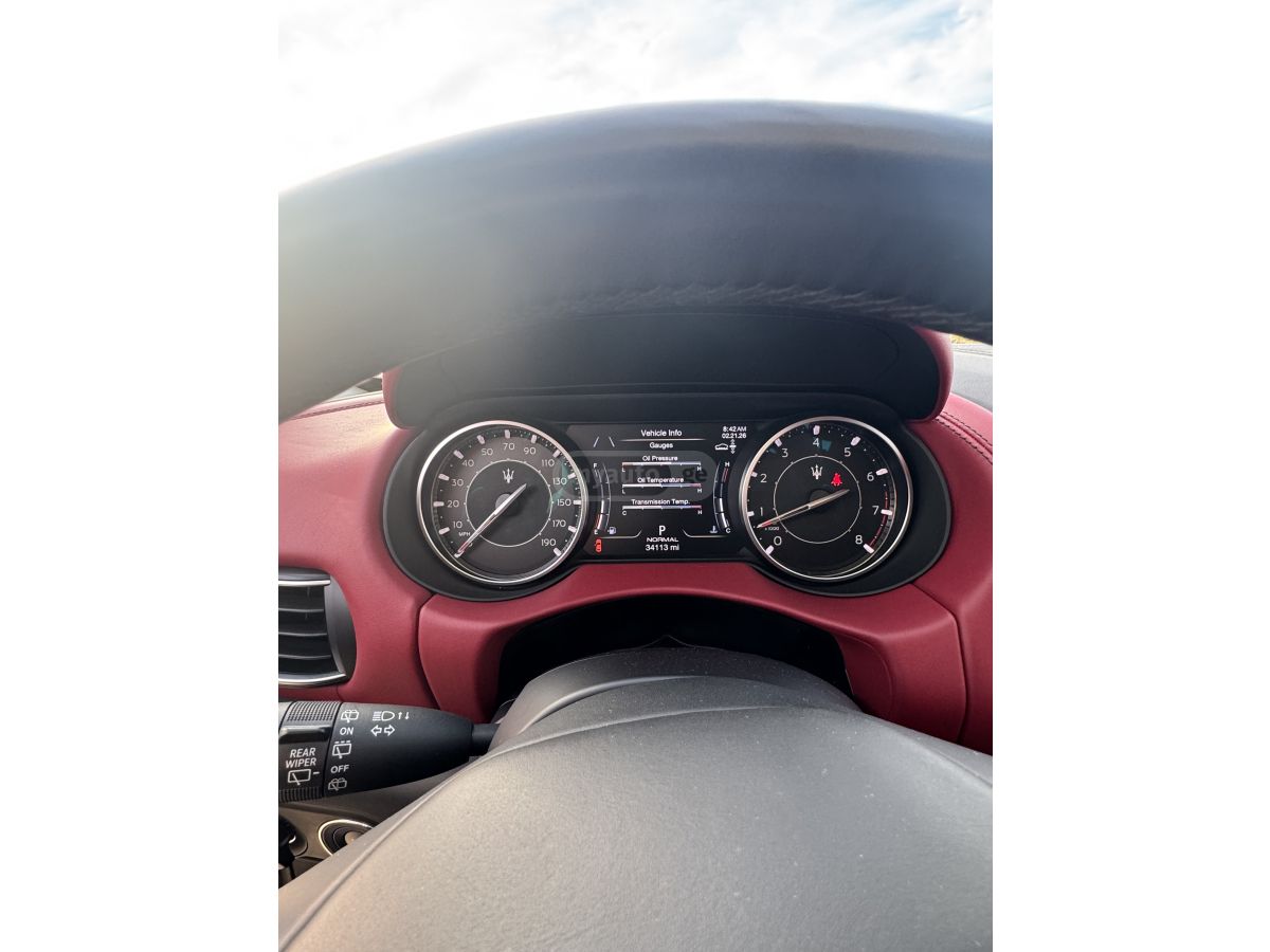 Maserati Levante - фото 10