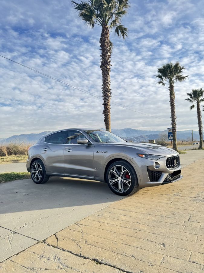 Maserati Levante - фото 6