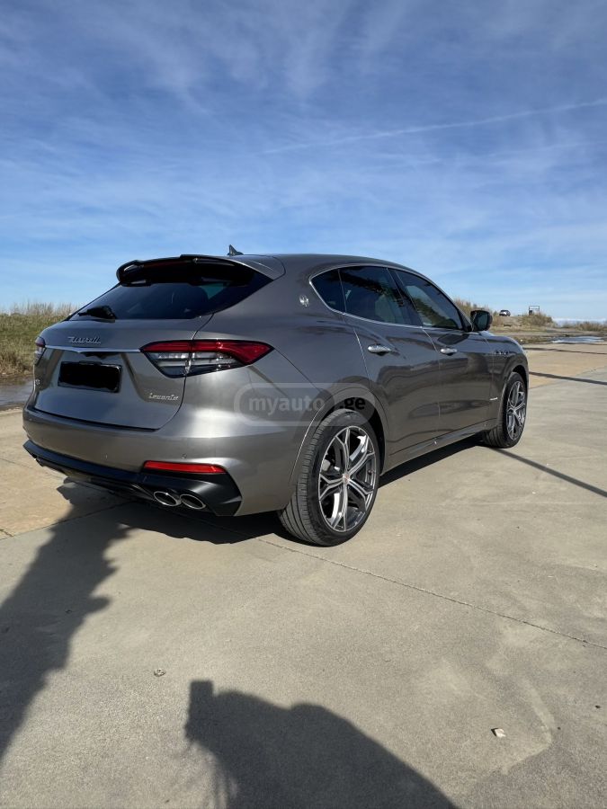 Maserati Levante - фото 7