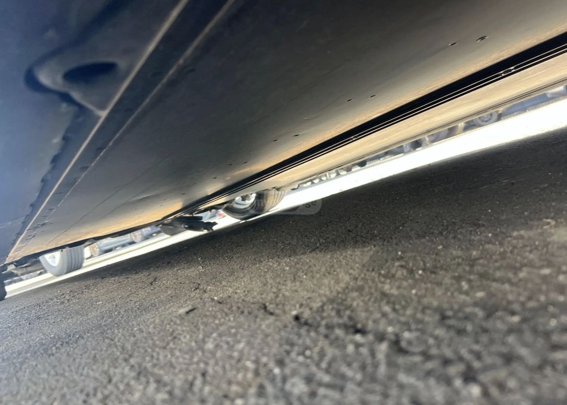 Tesla Model 3 - фото 6