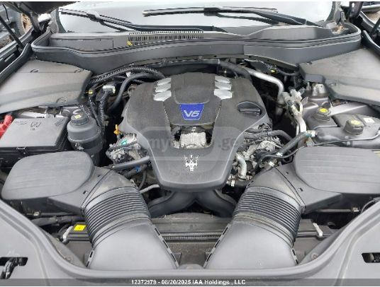 Maserati Levante - фото 12