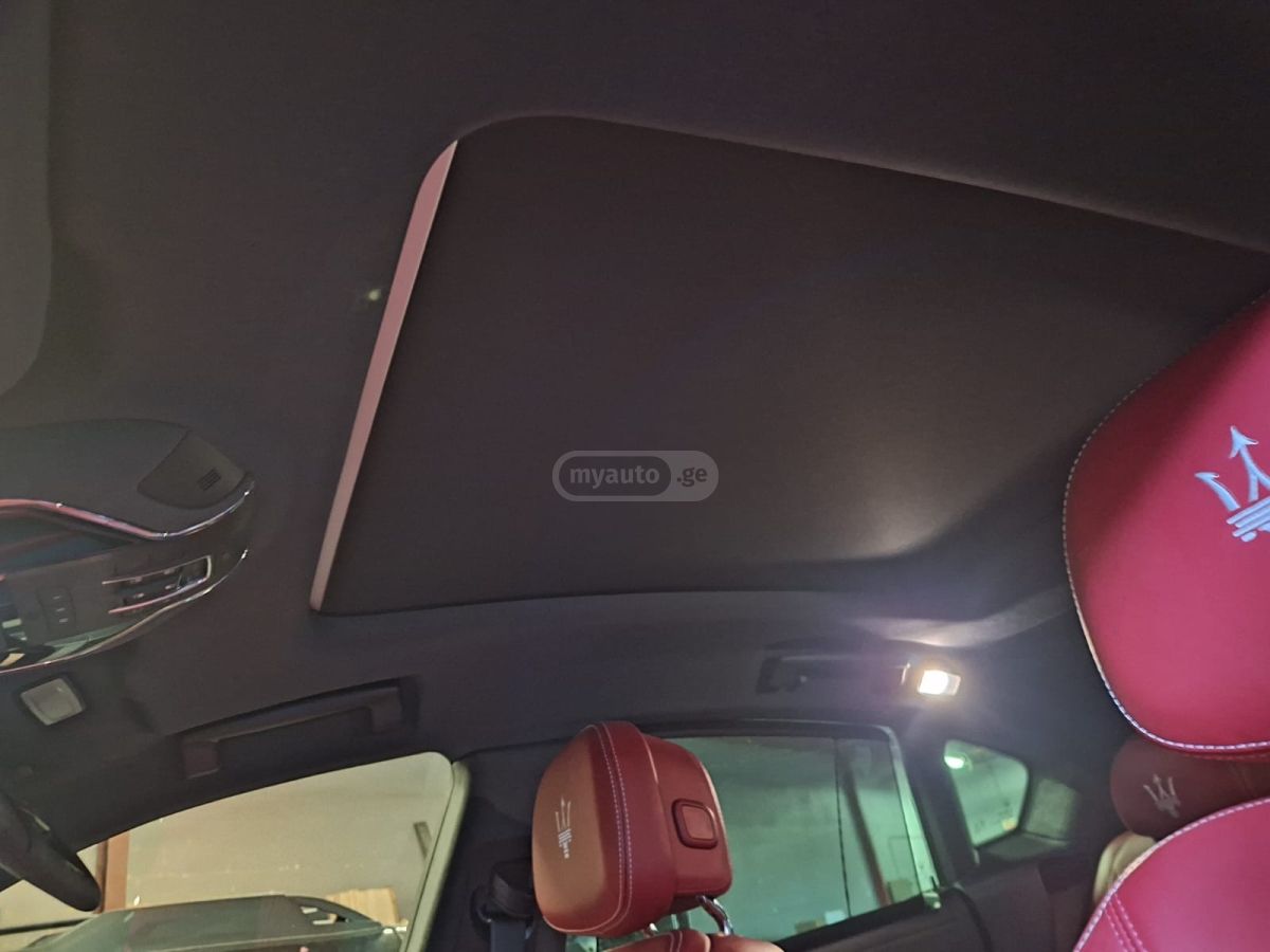 Maserati Levante - фото 5