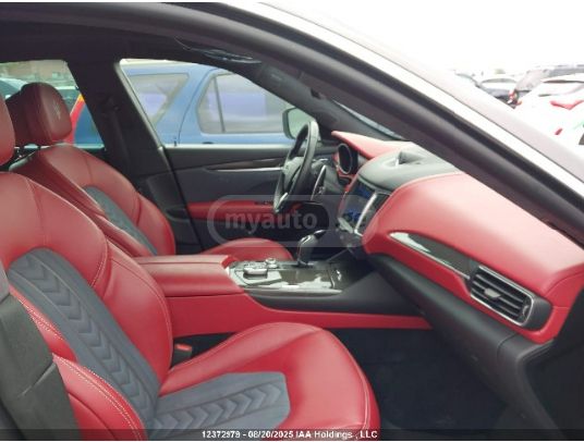 Maserati Levante - фото 7