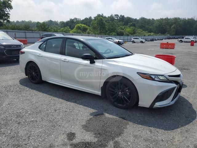 Toyota Camry - фото 4