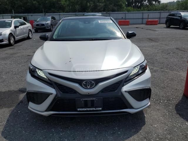 Toyota Camry - фото 5