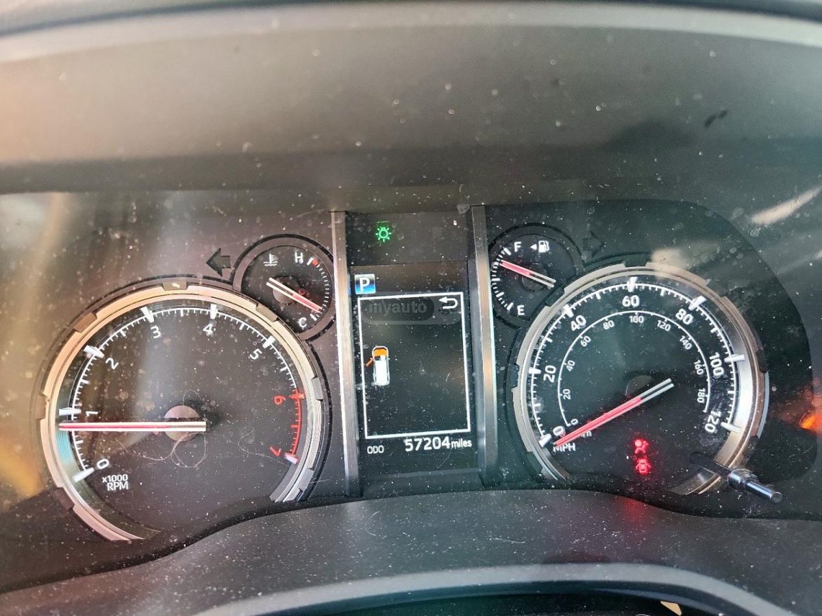 Toyota 4 Runner - фото 9