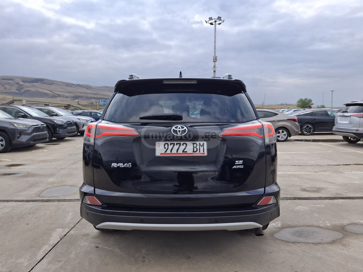 Toyota RAV 4 - фото 4