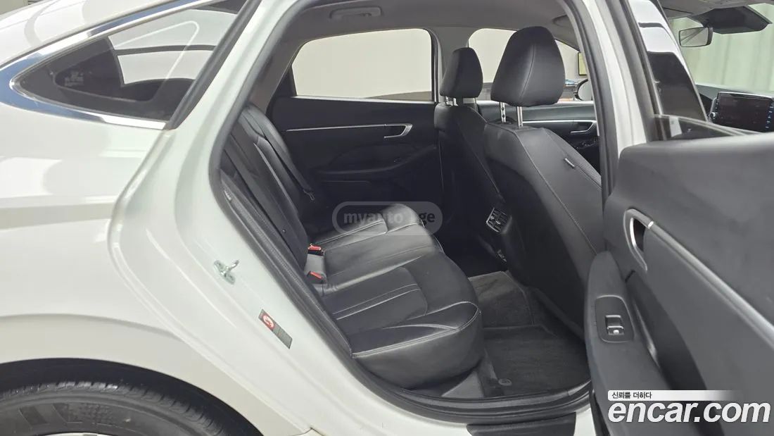 Hyundai Sonata - фото 12