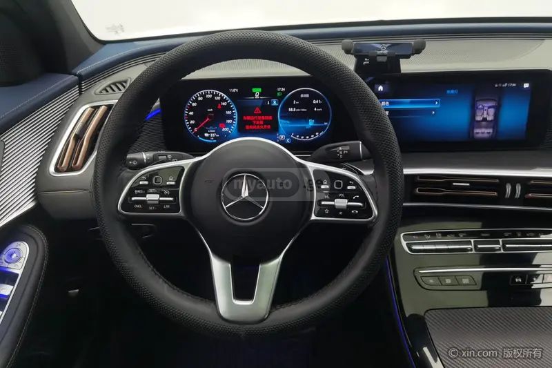 Mercedes-Benz EQC 2020 — миниатюра 9