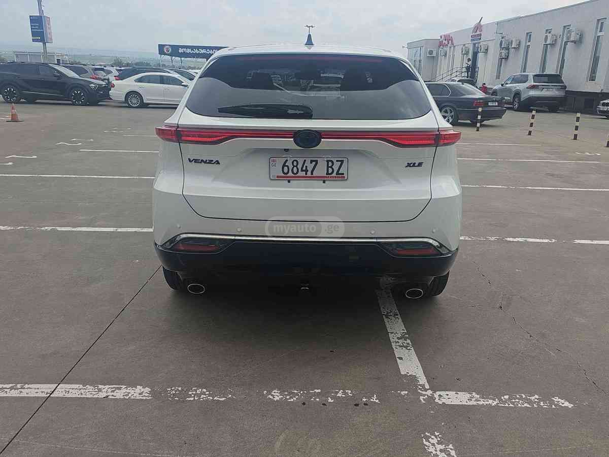 Toyota Venza Toyota VENZA 2024 — миниатюра 5