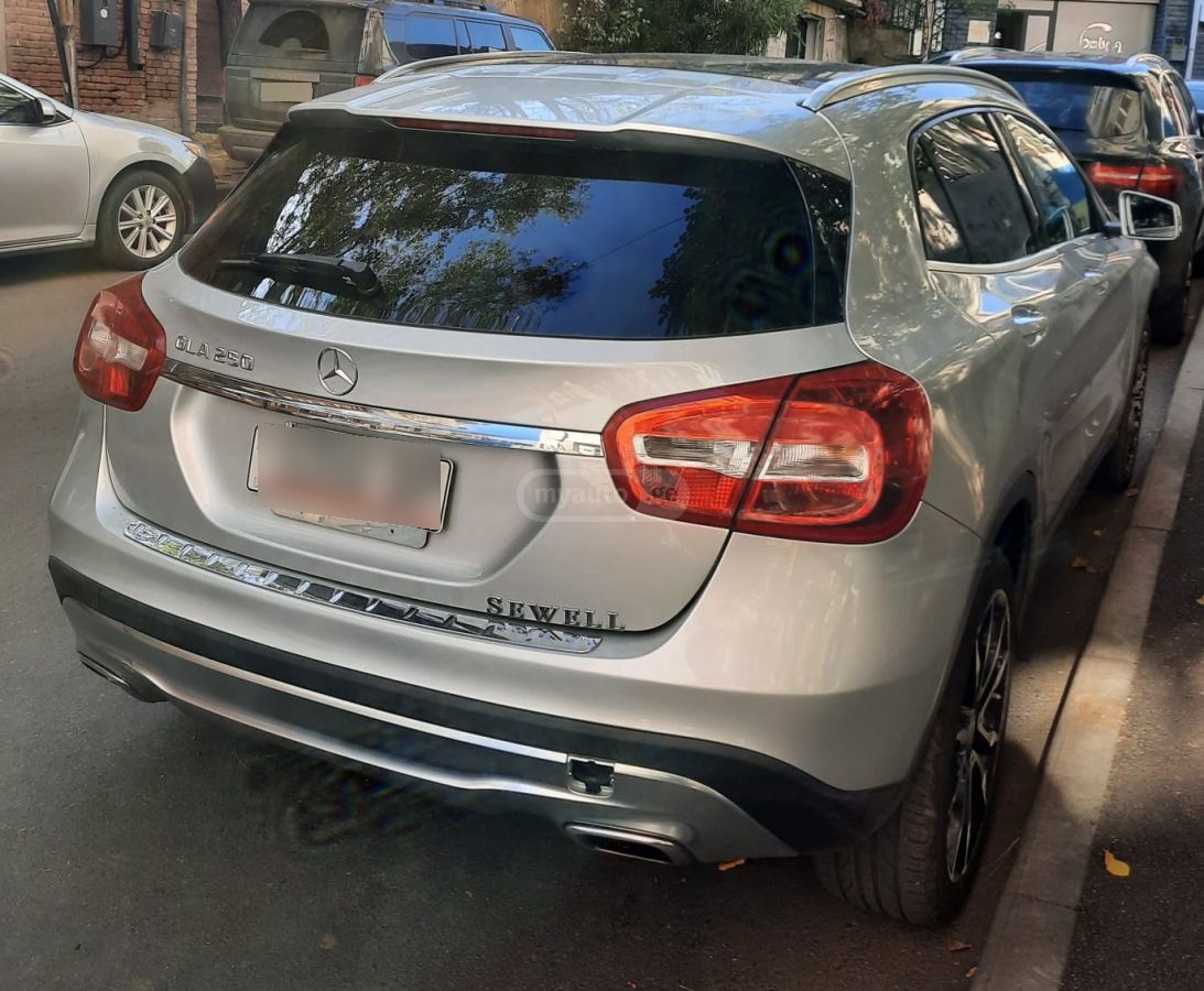 Mercedes-Benz GLA 250 - фото 2