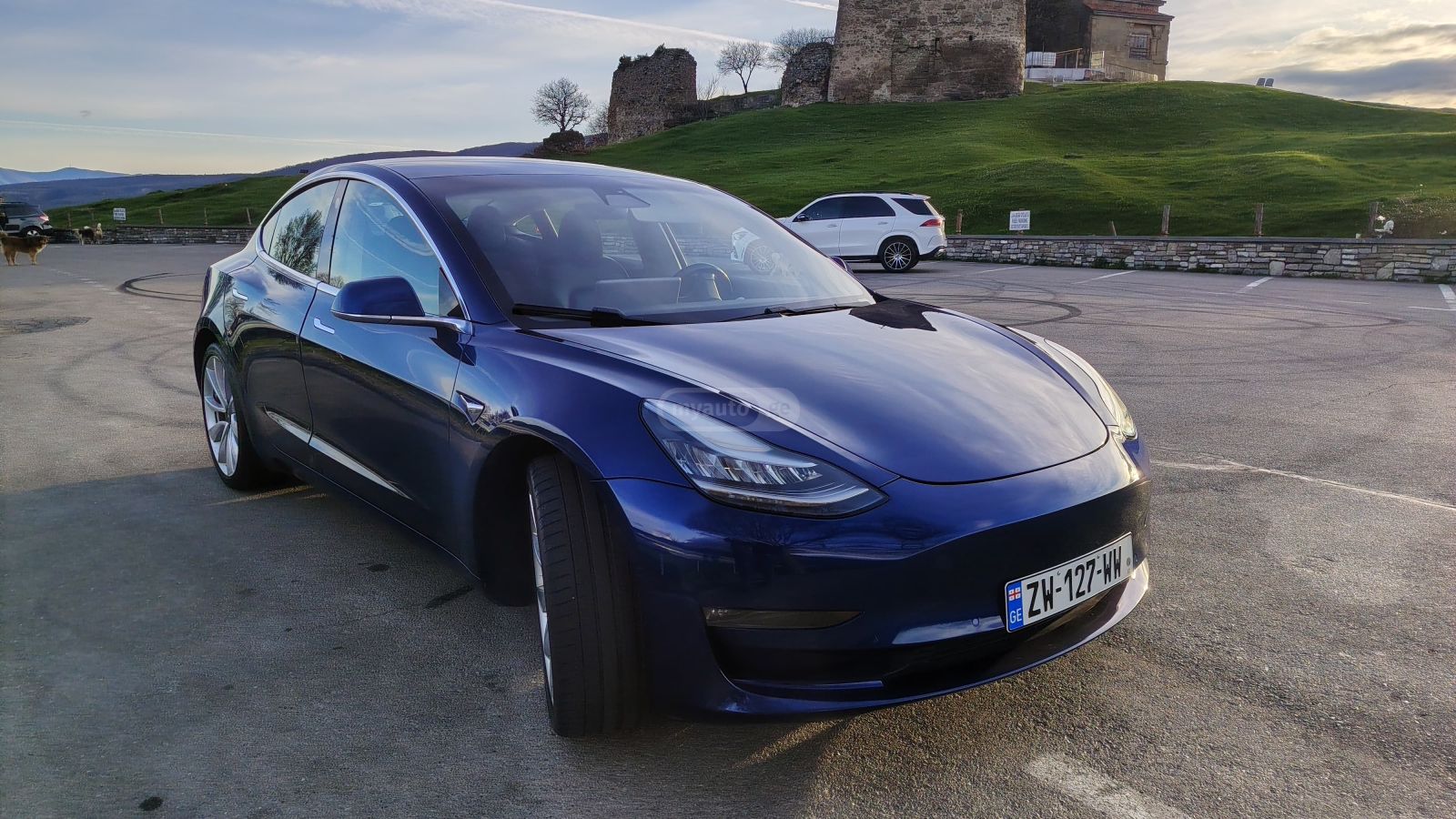 Tesla Model 3 - фото 8