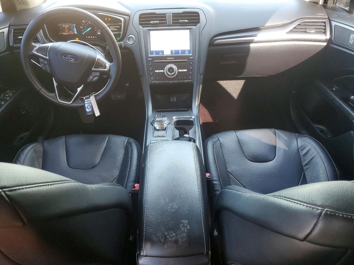 Ford Fusion - фото 8