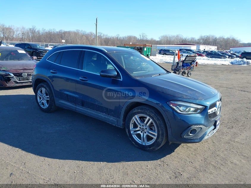 Mercedes-Benz GLA 250 - фото 6