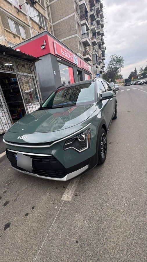 Kia Niro - фото 1