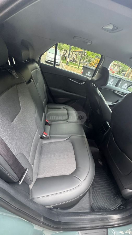 Kia Niro - фото 11