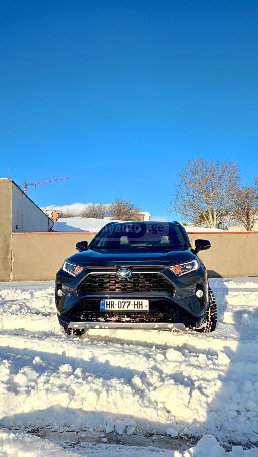 Toyota RAV 4 - фото 2