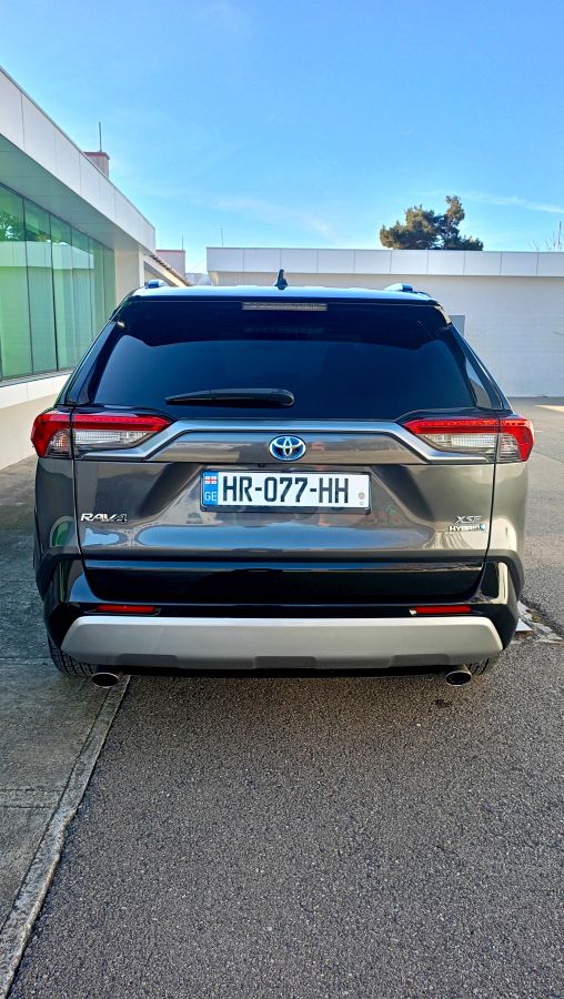 Toyota RAV 4 - фото 3