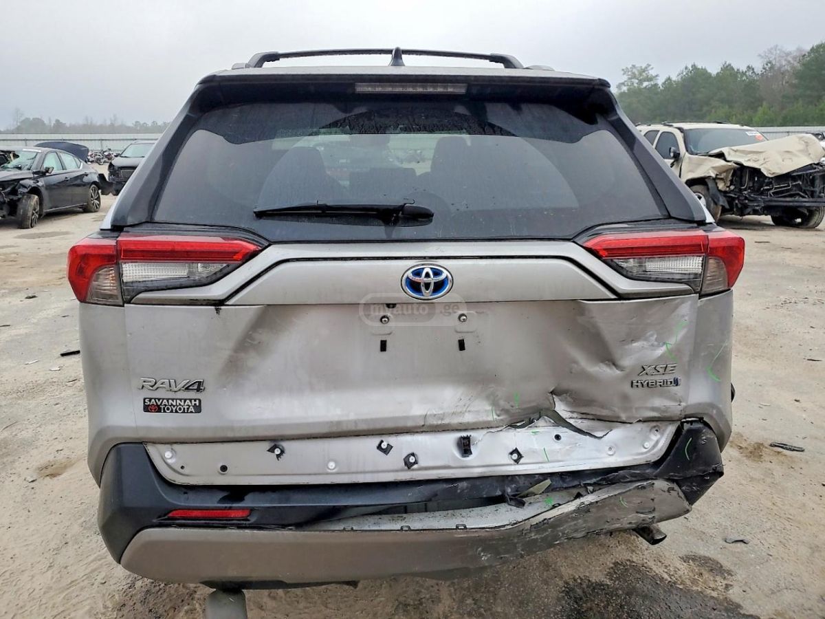 Toyota RAV 4 - фото 6