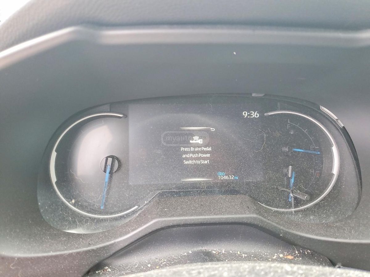 Toyota RAV 4 - фото 9