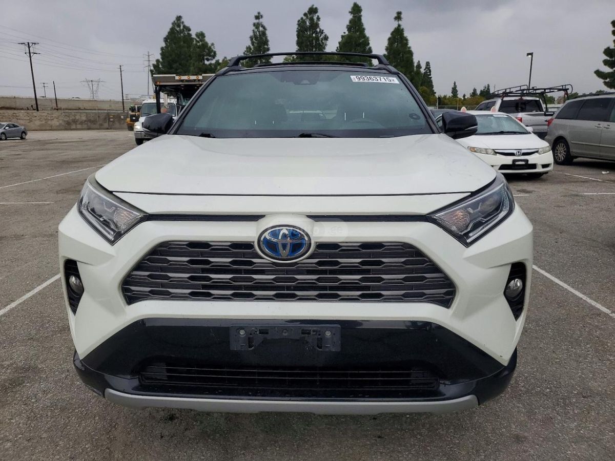 Toyota RAV 4 - фото 5