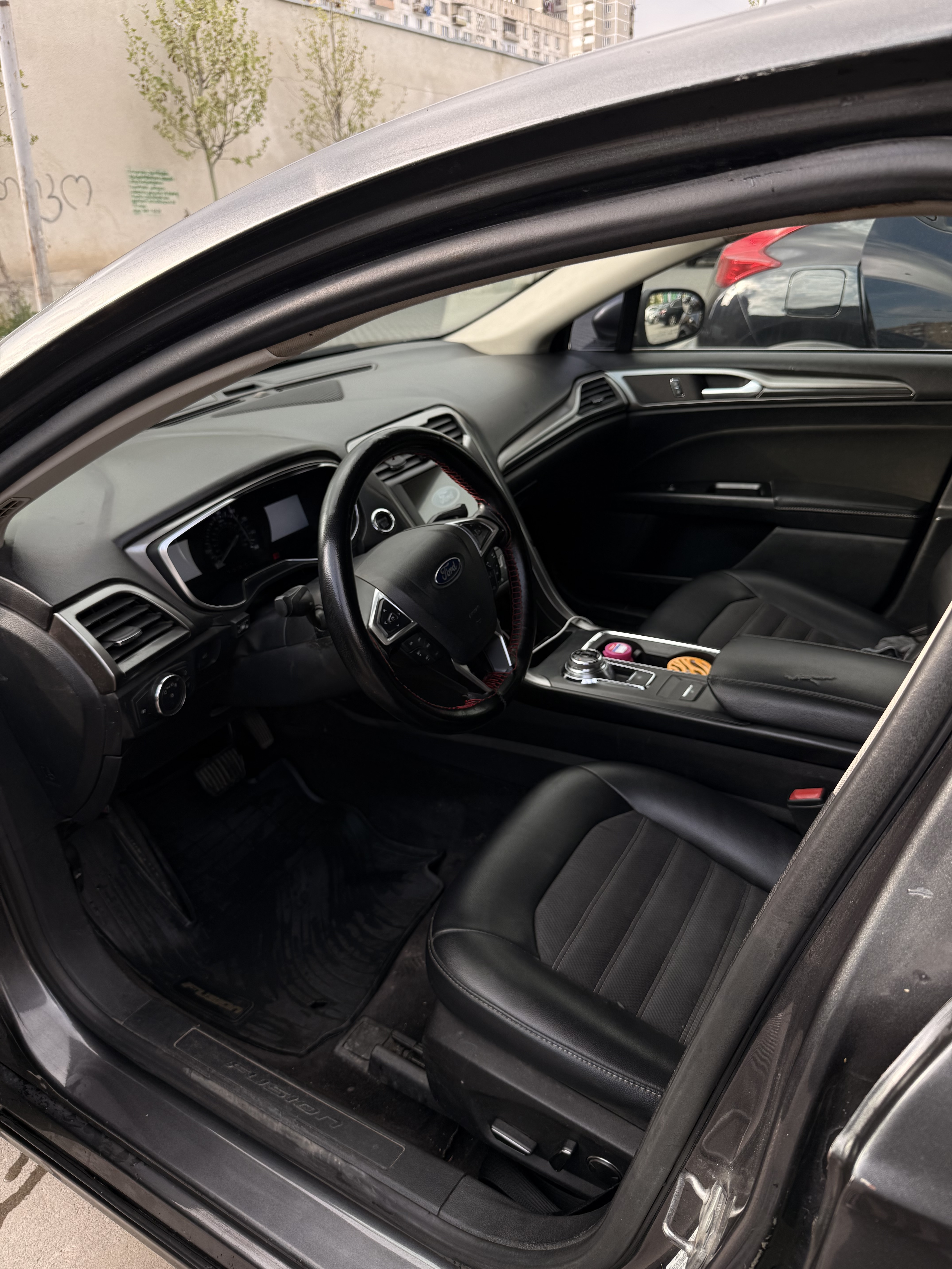 Ford Fusion - фото 3