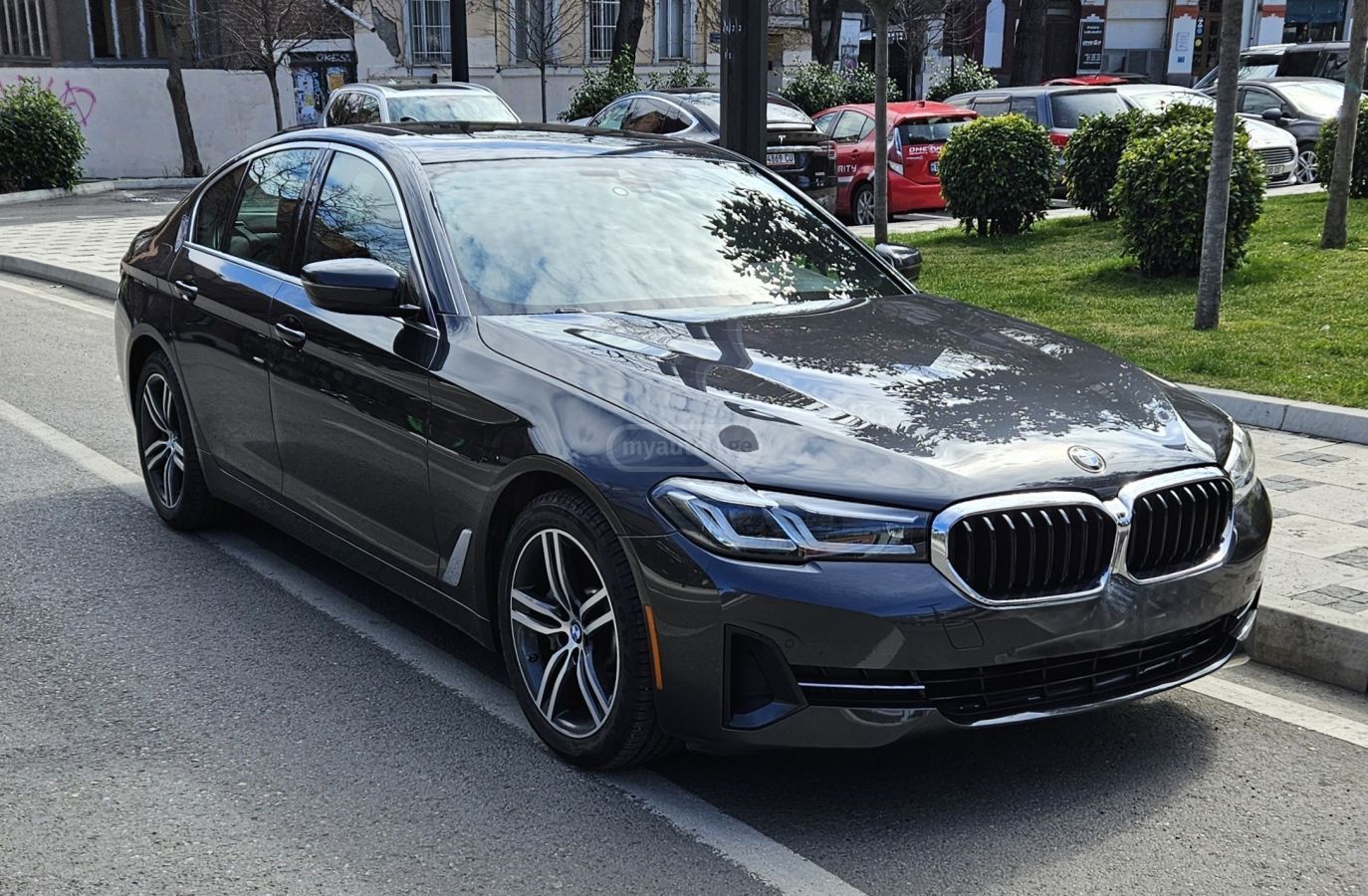 BMW xDrive 4dr All-Wheel Drive Sed — миниатюра 1