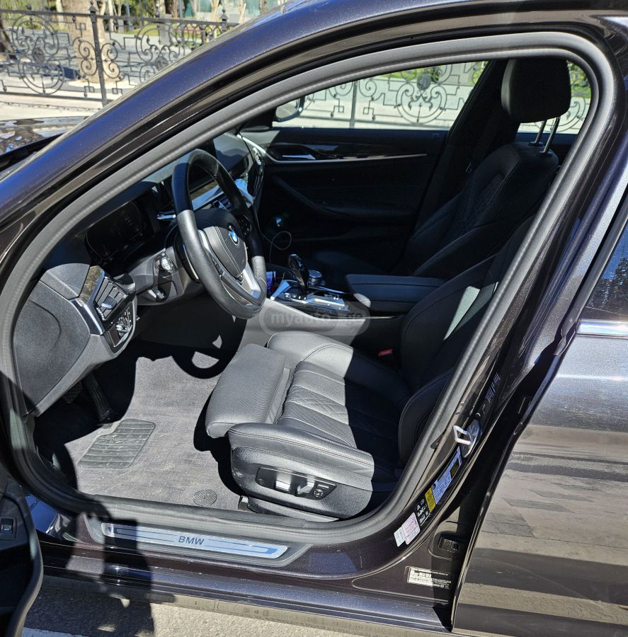 BMW xDrive 4dr All-Wheel Drive Sed — миниатюра 7