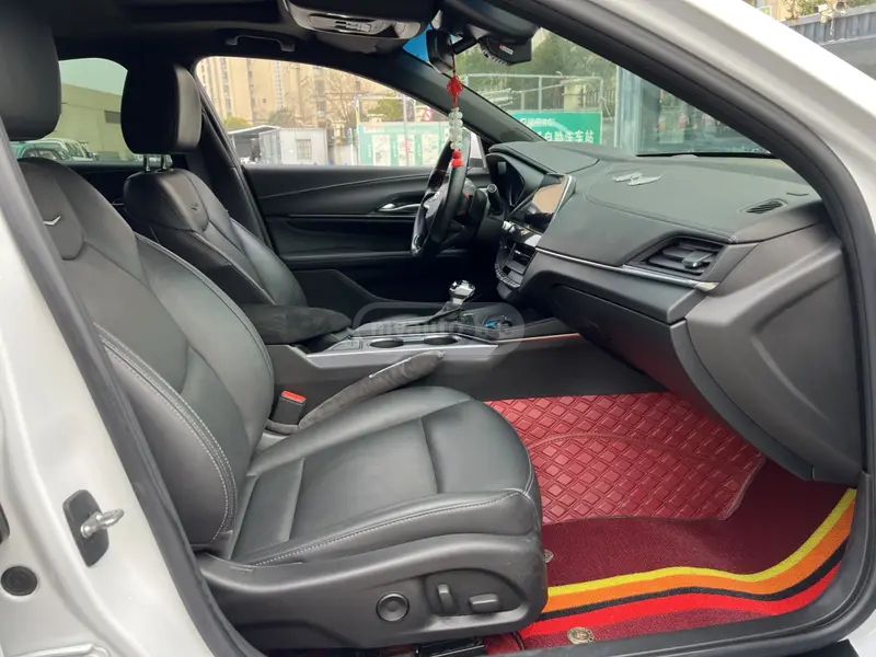 Cadillac CT4 2021 — миниатюра 10