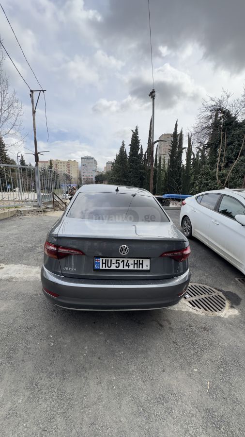 Volkswagen Jetta - фото 2