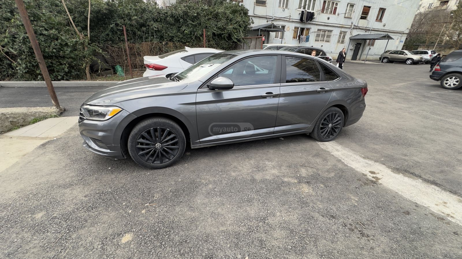 Volkswagen Jetta - фото 4