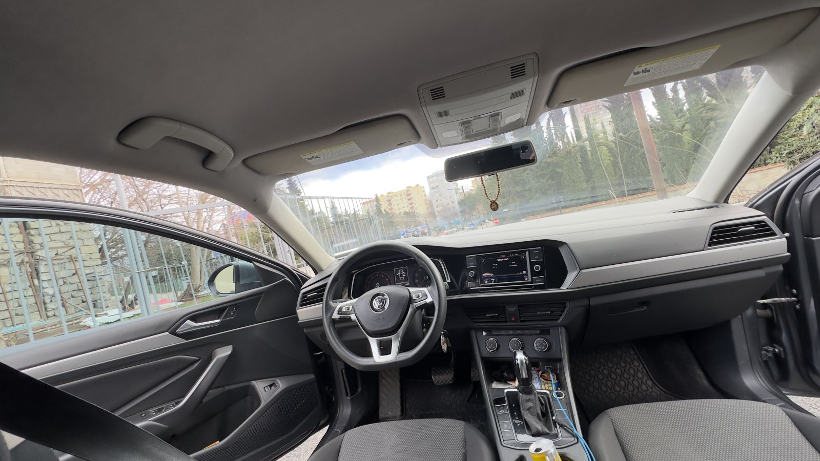 Volkswagen Jetta - фото 5