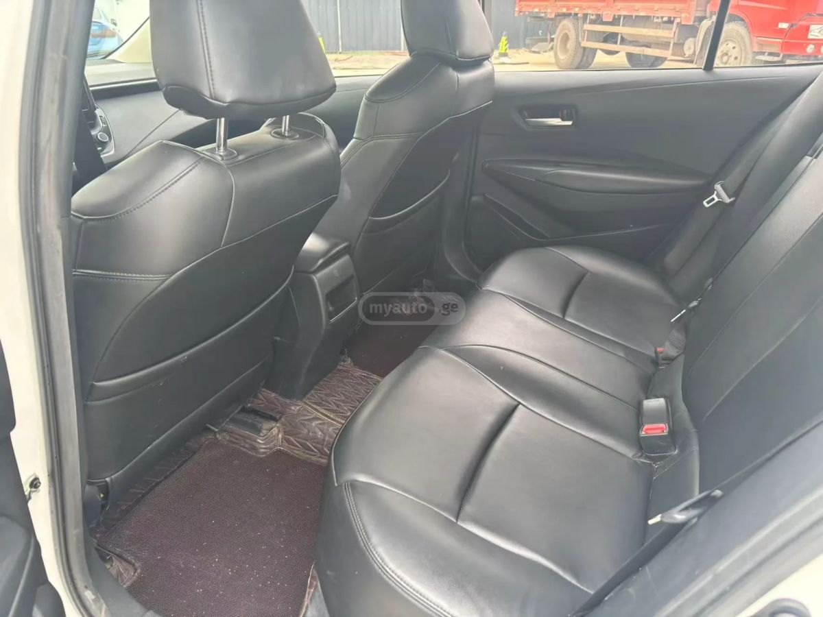 Toyota Corolla Fielder - фото 6