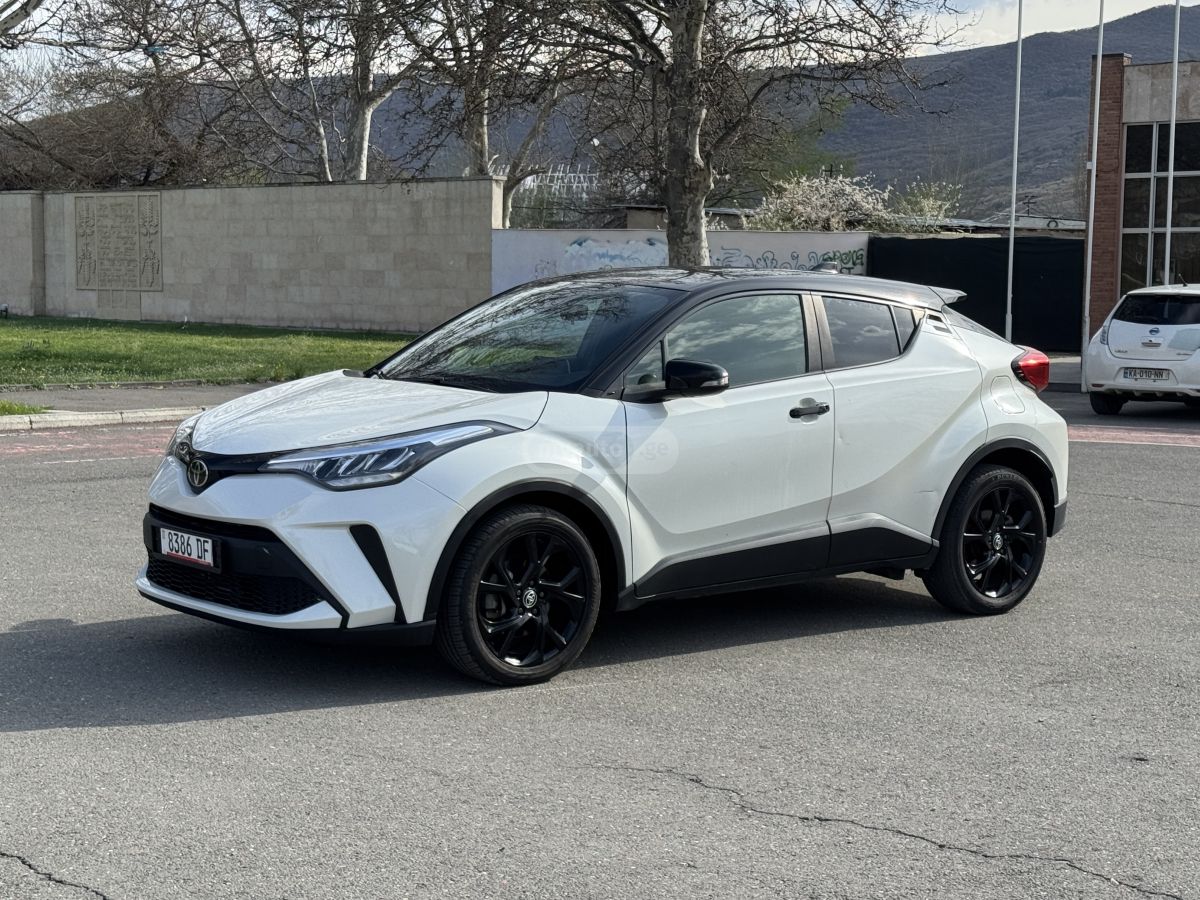 Toyota CHR - фото 2
