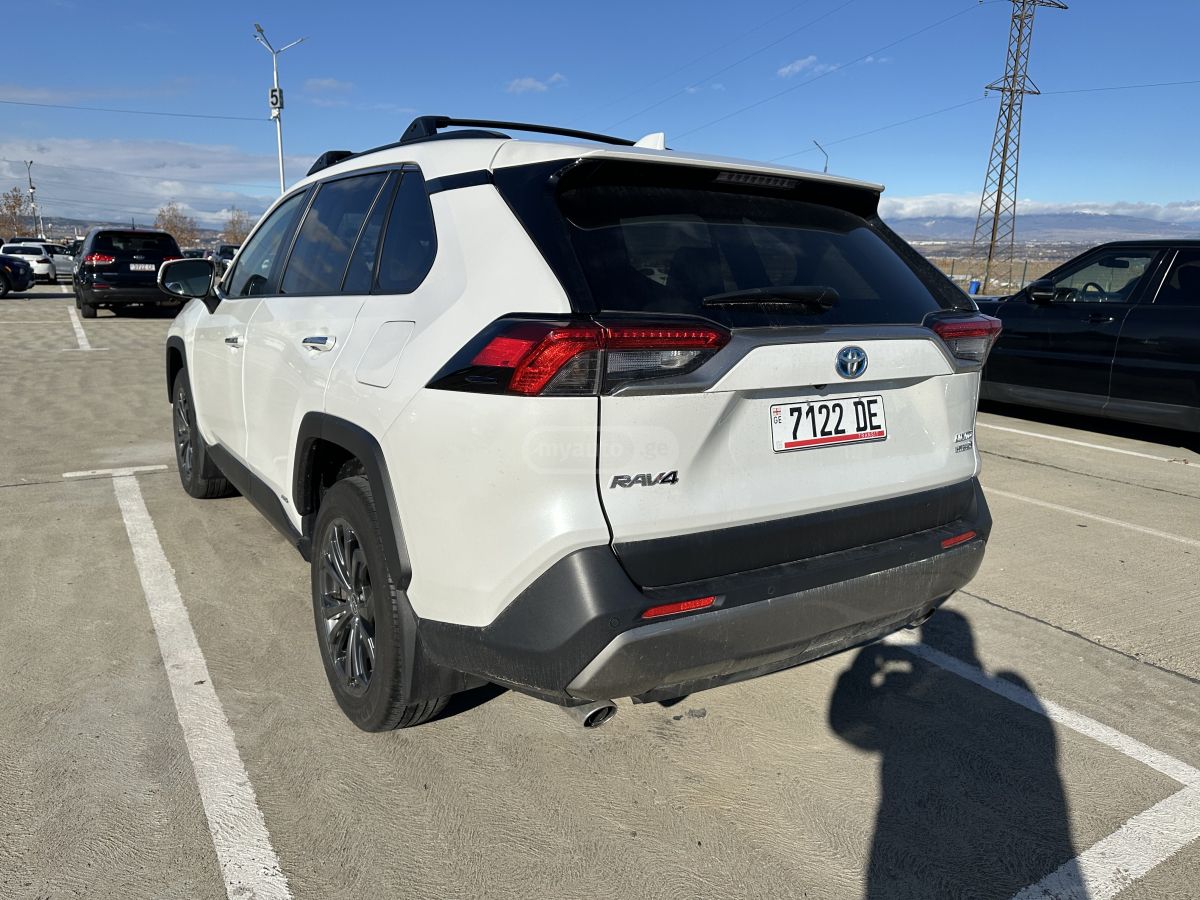 Toyota Limited 4dr All-Wheel Drive CV — миниатюра 3