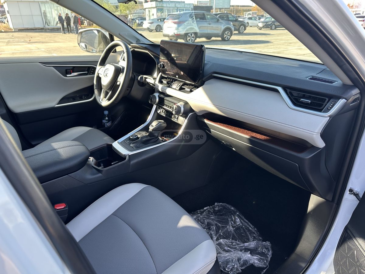 Toyota Limited 4dr All-Wheel Drive CV — миниатюра 8