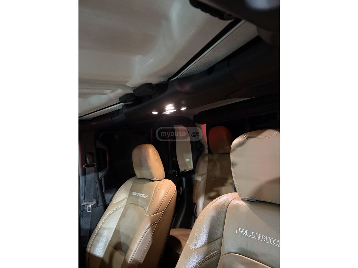 Jeep Gladiator - фото 8