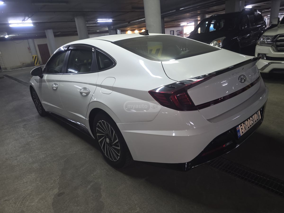 Hyundai Sonata - фото 1