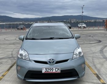 ToyotaPrius რესტაილინგი2014