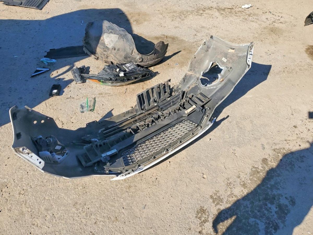 Ford Fusion - фото 7